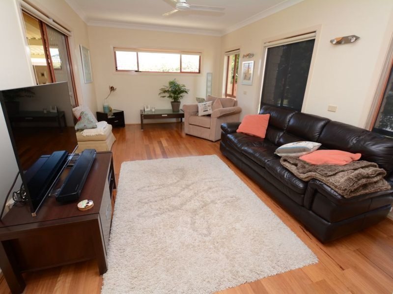 Photo - 38 Mistral Place, Old Bar NSW 2430 - Image 6