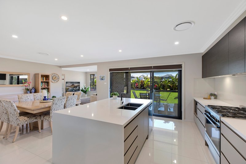 Photo - 38 Mistview Circuit, Forresters Beach NSW 2260 - Image