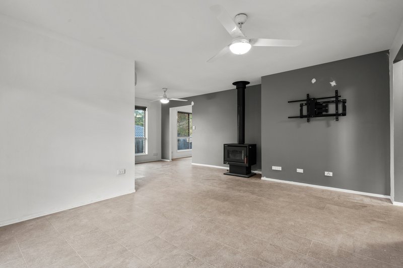 Photo - 38 Monash Place, Ferny Grove QLD 4055 - Image 4