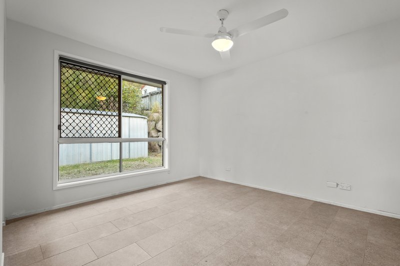 Photo - 38 Monash Place, Ferny Grove QLD 4055 - Image 11