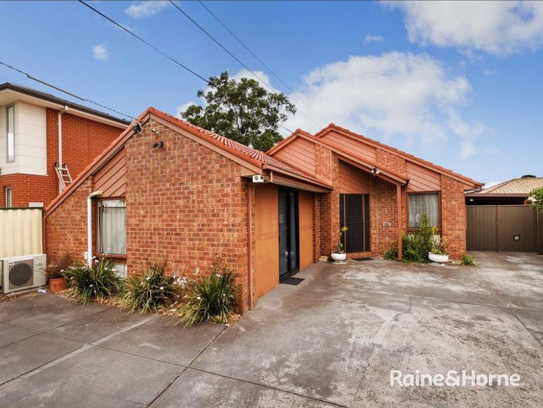 Photo - 38 Moncur Avenue, Springvale VIC 3171 - Image 2