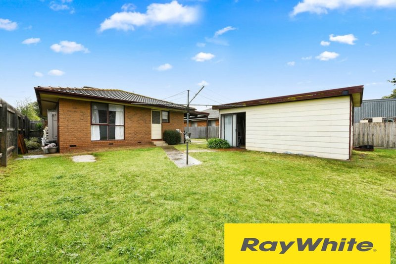 Photo - 38 Morris Street, Melton South VIC 3338 - Image 7