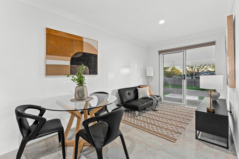 Photo - 38 Mount Maroon Street, Algester QLD 4115 - Image 8