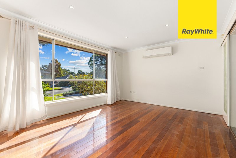 Photo - 38 Mulgray Avenue, Baulkham Hills NSW 2153 - Image 5