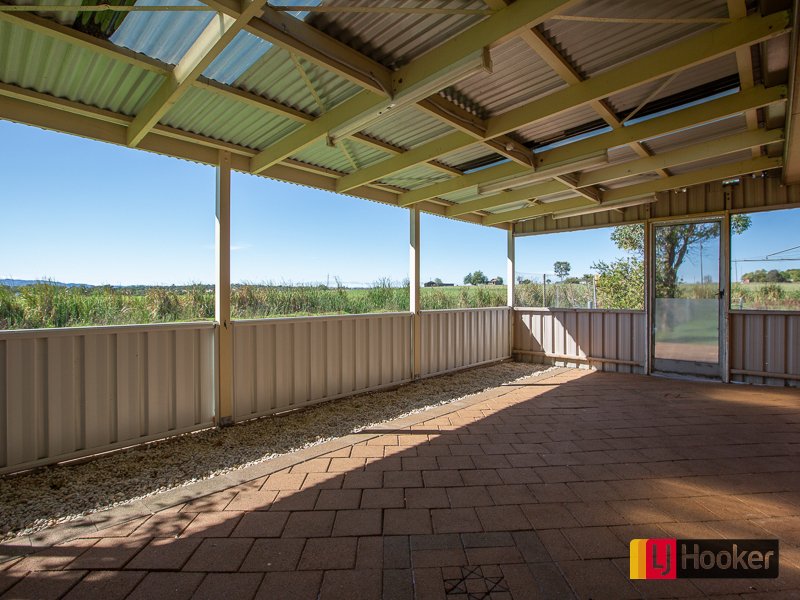 Photo - 38 Mullumbimby Close, Hillvue NSW 2340 - Image 12