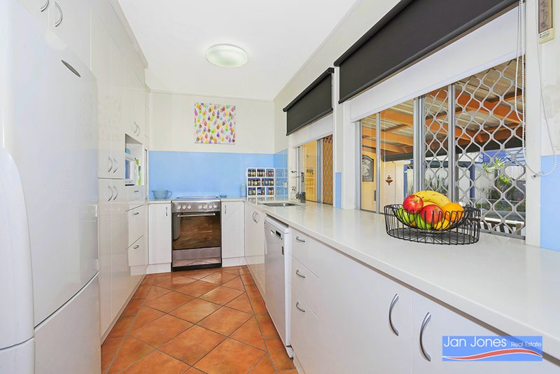 Photo - 38 Murphy Street, Scarborough QLD 4020 - Image 3