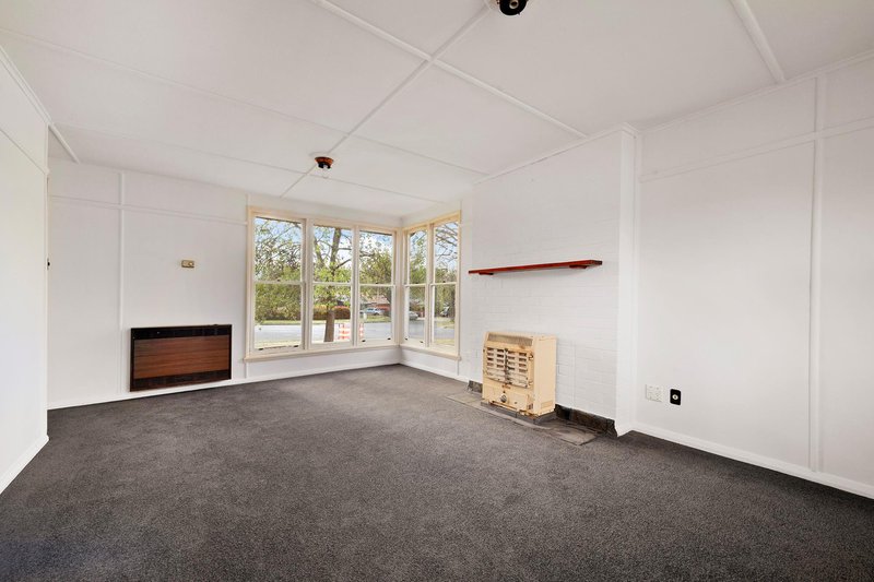 Photo - 38 Nardoo Crescent, O'Connor ACT 2602 - Image 5