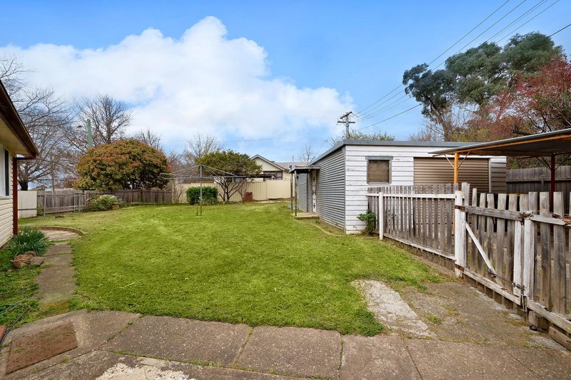 Photo - 38 Nardoo Crescent, O'Connor ACT 2602 - Image 12