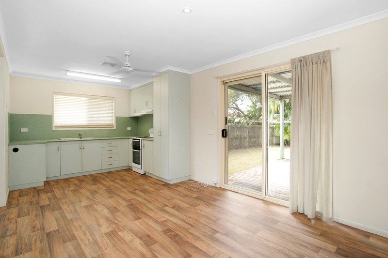 Photo - 38 Nicklin Drive, Beaconsfield QLD 4740 - Image 4