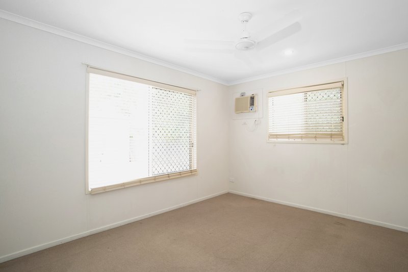 Photo - 38 Nicklin Drive, Beaconsfield QLD 4740 - Image 12