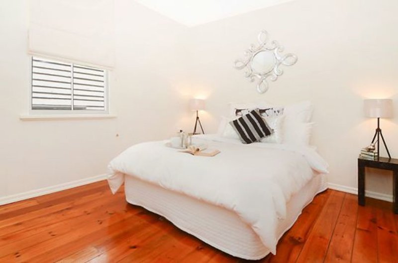 Photo - 38 Ninth Avenue, Coorparoo QLD 4151 - Image 7