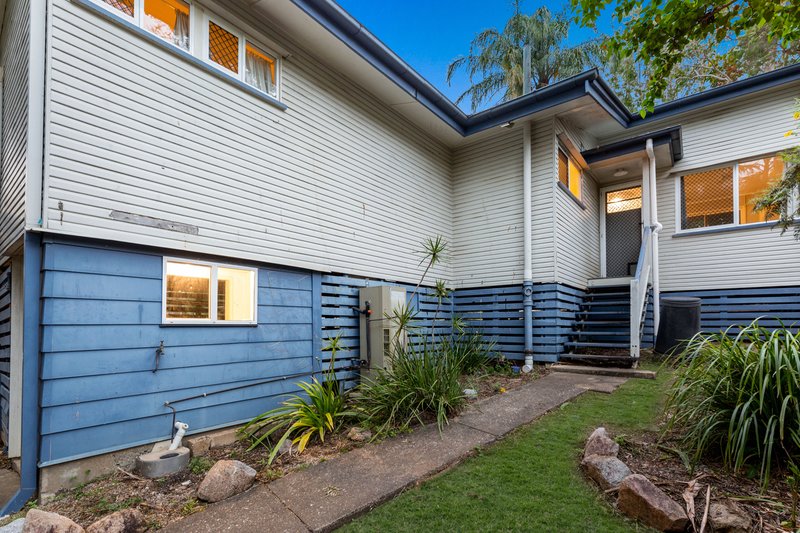 Photo - 38 Normanton Street, Stafford Heights QLD 4053 - Image 15