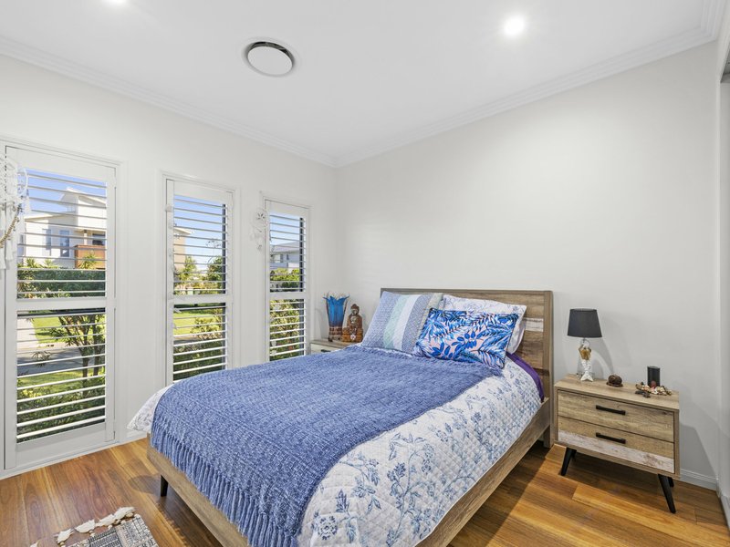 Photo - 38 North Beach Place, Mudjimba QLD 4564 - Image 11