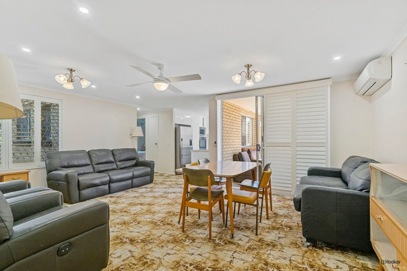 Photo - 3/8 Nyrang Avenue, Palm Beach QLD 4221 - Image 3