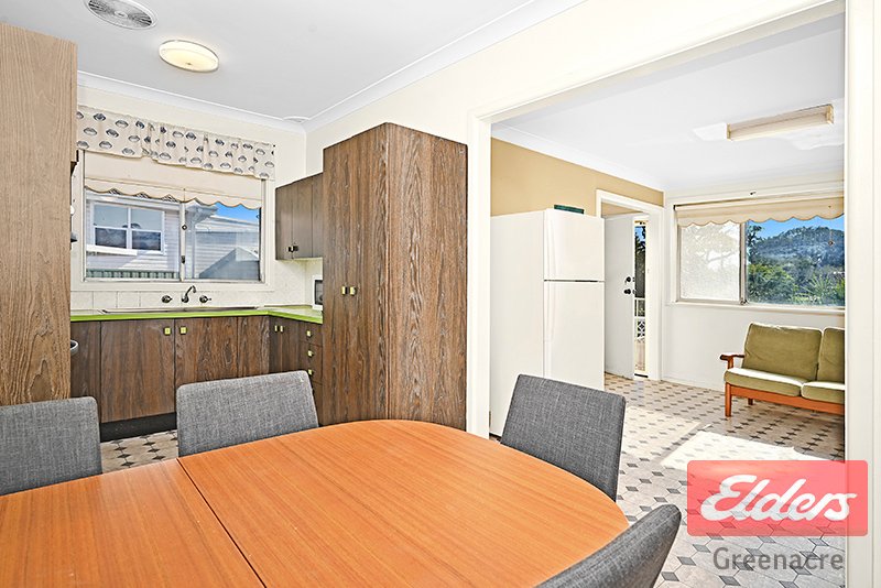 Photo - 38 Omega Place, Greenacre NSW 2190 - Image 4