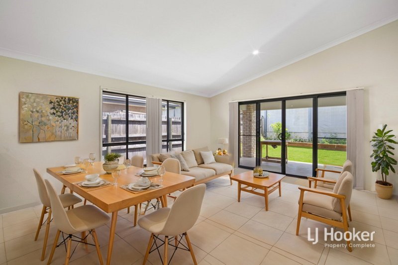 Photo - 38 Orb Street, Yarrabilba QLD 4207 - Image 3