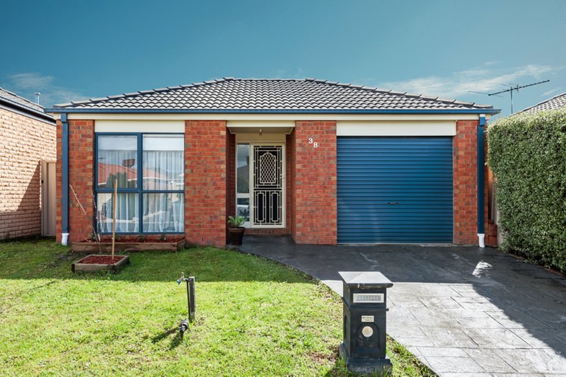 38 Parramatta Walk, Craigieburn VIC 3064