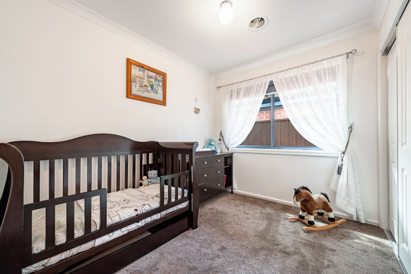 Photo - 38 Parramatta Walk, Craigieburn VIC 3064 - Image 6