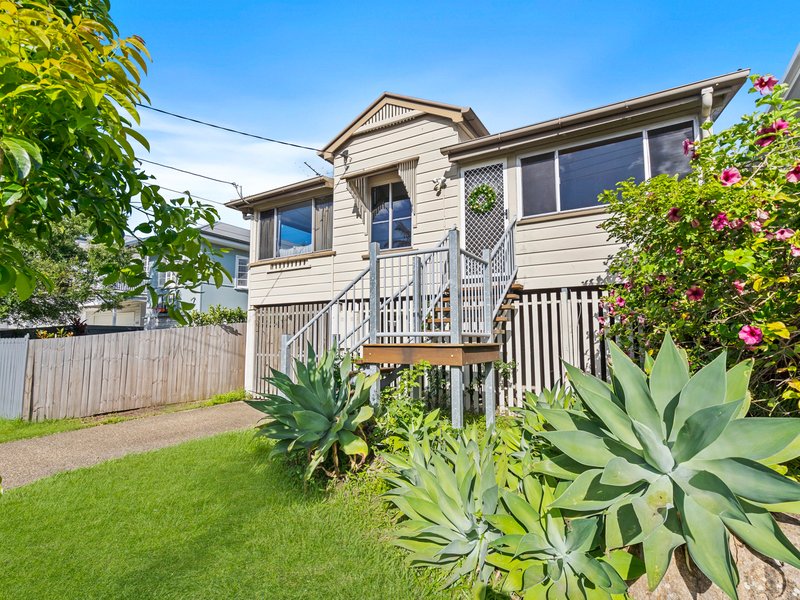 38 Pear Street, Greenslopes QLD 4120