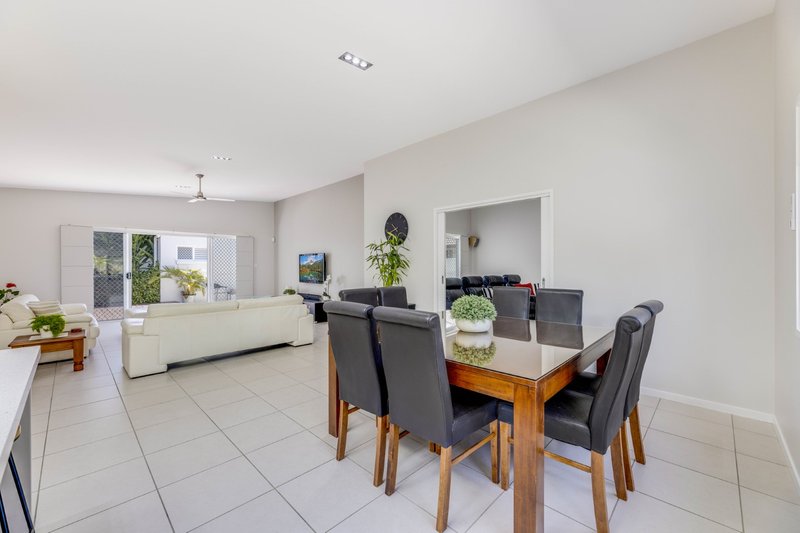 Photo - 38 Pembroke Avenue, Pelican Waters QLD 4551 - Image 5