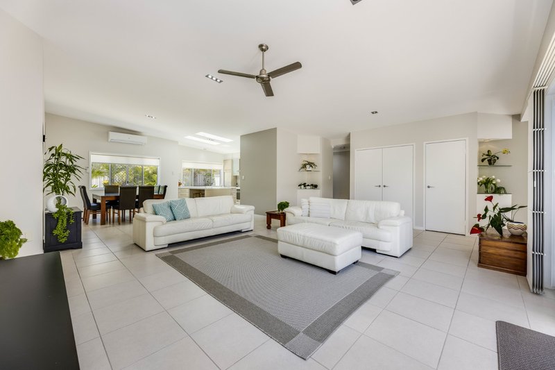 Photo - 38 Pembroke Avenue, Pelican Waters QLD 4551 - Image 15