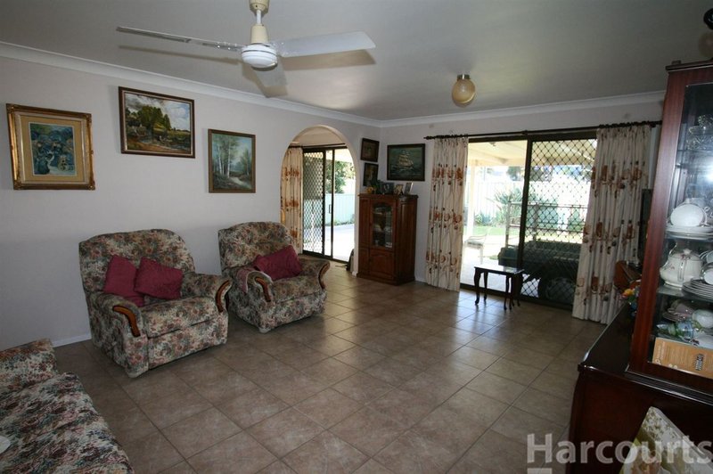 Photo - 38 Phoenix Ave , Bongaree QLD 4507 - Image 3