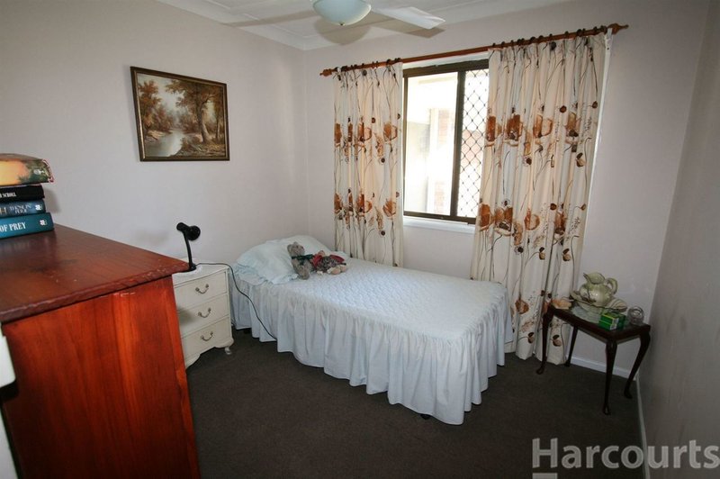 Photo - 38 Phoenix Ave , Bongaree QLD 4507 - Image 5