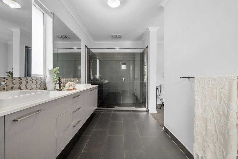 Photo - 38 Porter Avenue, Maddingley VIC 3340 - Image 10