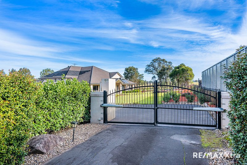 Photo - 38 Portrush Crescent, Luddenham NSW 2745 - Image 2