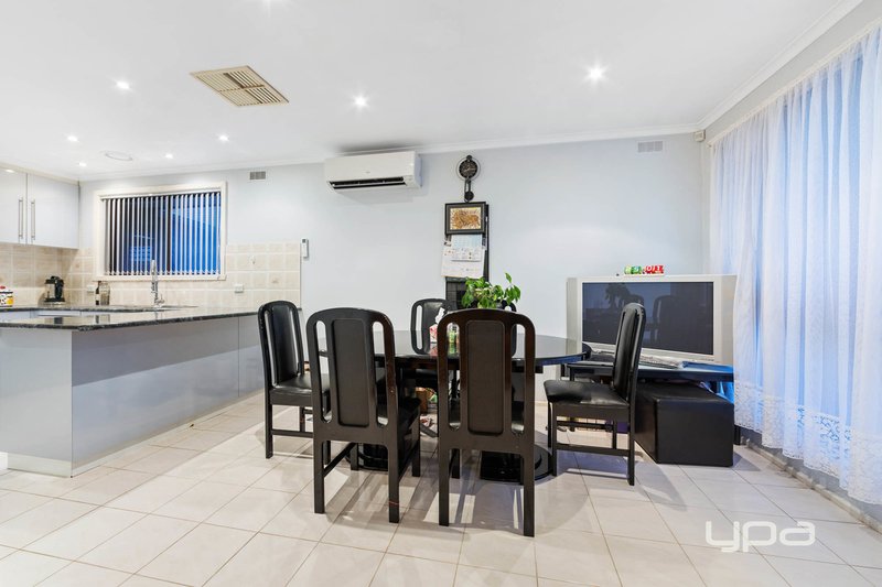 Photo - 38 Power Street, St Albans VIC 3021 - Image 4