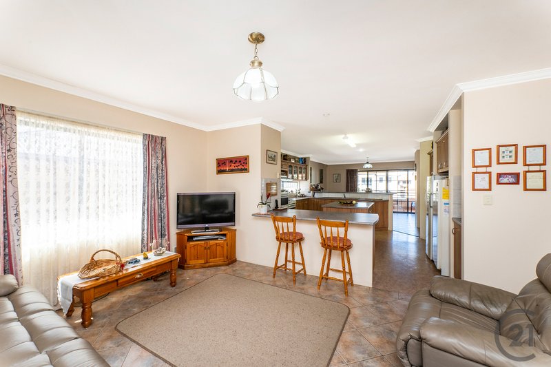 Photo - 38 Rees Place, Wannanup WA 6210 - Image 21