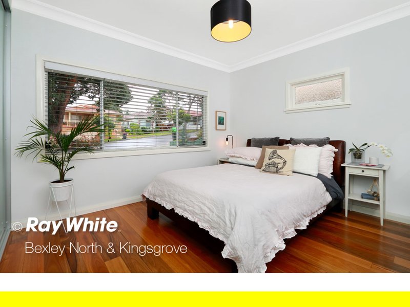 Photo - 38 Rosebank Avenue, Kingsgrove NSW 2208 - Image 5