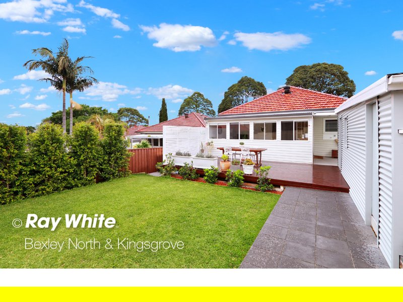 Photo - 38 Rosebank Avenue, Kingsgrove NSW 2208 - Image 9