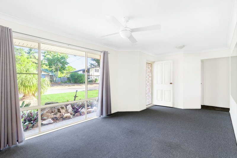 Photo - 38 Rosebrook Street, Kallangur QLD 4503 - Image 8