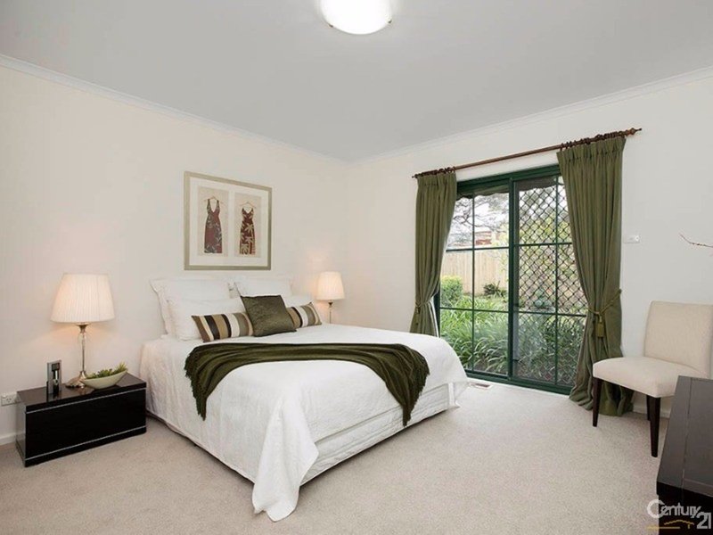 Photo - 38 Royena Road, Moorabbin VIC 3189 - Image 6