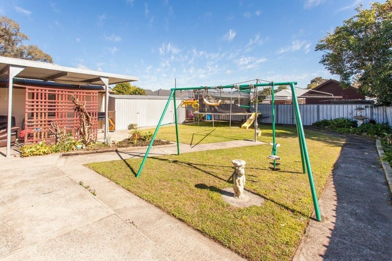 Photo - 38 Shedden Street, Cessnock NSW 2325 - Image 11