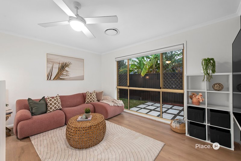 Photo - 38 Silky Oak Crescent, Carindale QLD 4152 - Image 6
