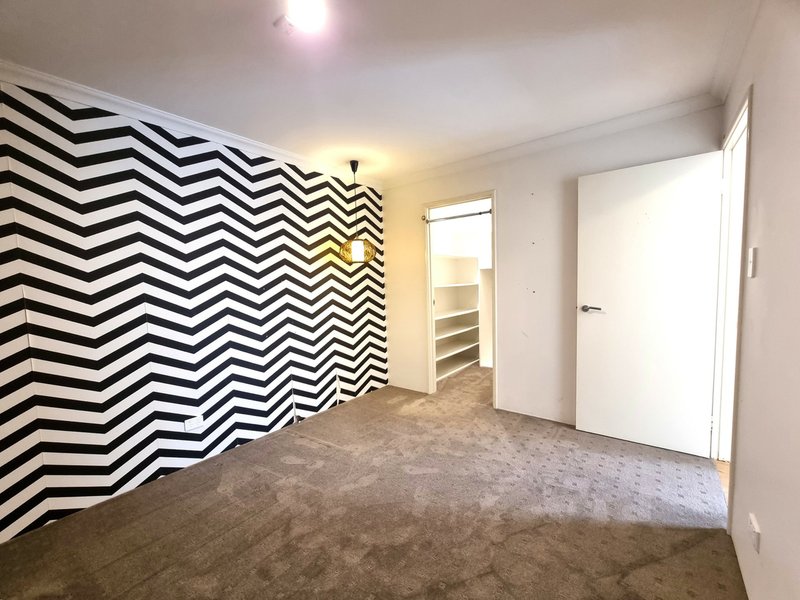 Photo - 38 Silvershot Avenue, Harrisdale WA 6112 - Image 14