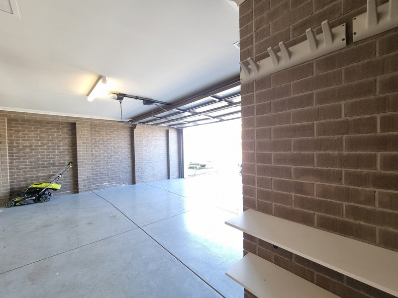 Photo - 38 Silvershot Avenue, Harrisdale WA 6112 - Image 20