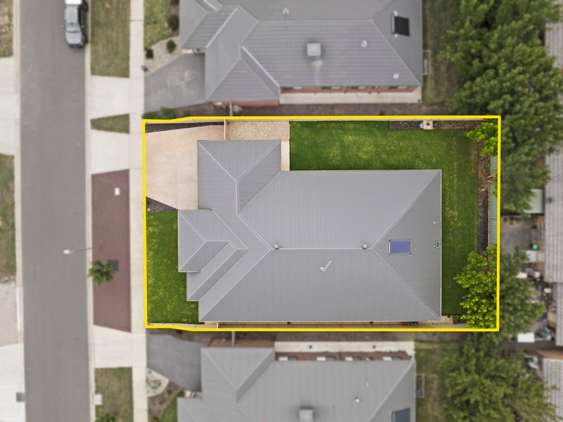 Photo - 38 Simkin Drive, Benalla VIC 3672 - Image 3