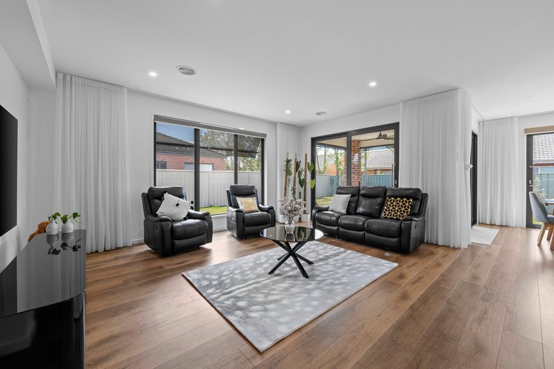 Photo - 38 Simkin Drive, Benalla VIC 3672 - Image 9