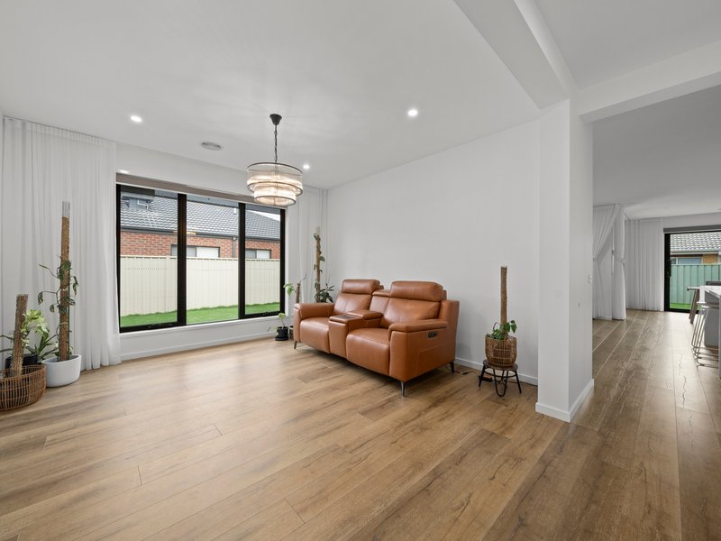 Photo - 38 Simkin Drive, Benalla VIC 3672 - Image 12