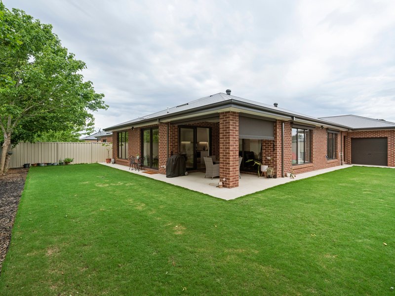 Photo - 38 Simkin Drive, Benalla VIC 3672 - Image 15