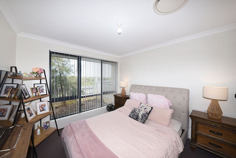 Photo - 38 Skysail Avenue, Alkimos WA 6038 - Image 4