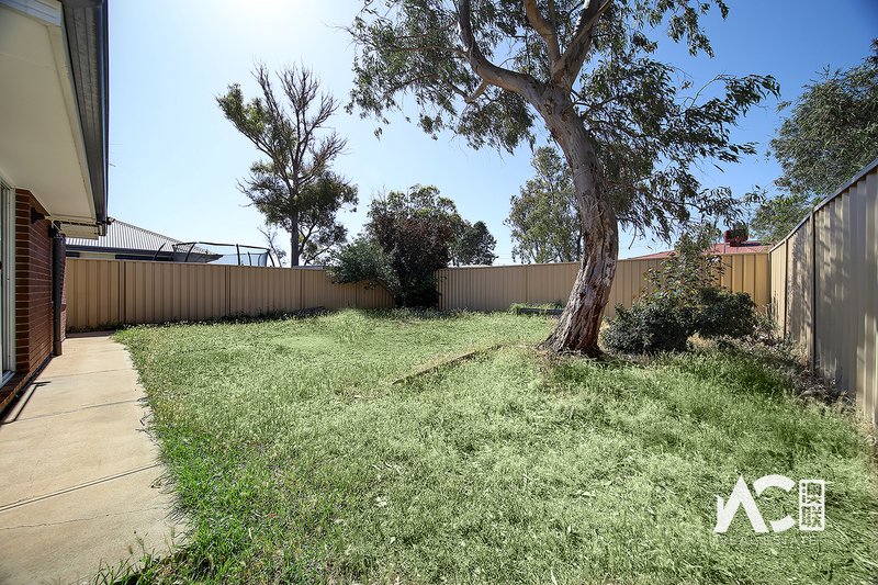 Photo - 38 Small Crescent, Smithfield Plains SA 5114 - Image 24