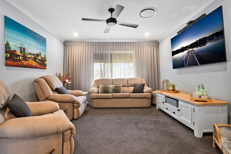 Photo - 38 Spring Lane, Caboolture QLD 4510 - Image 9