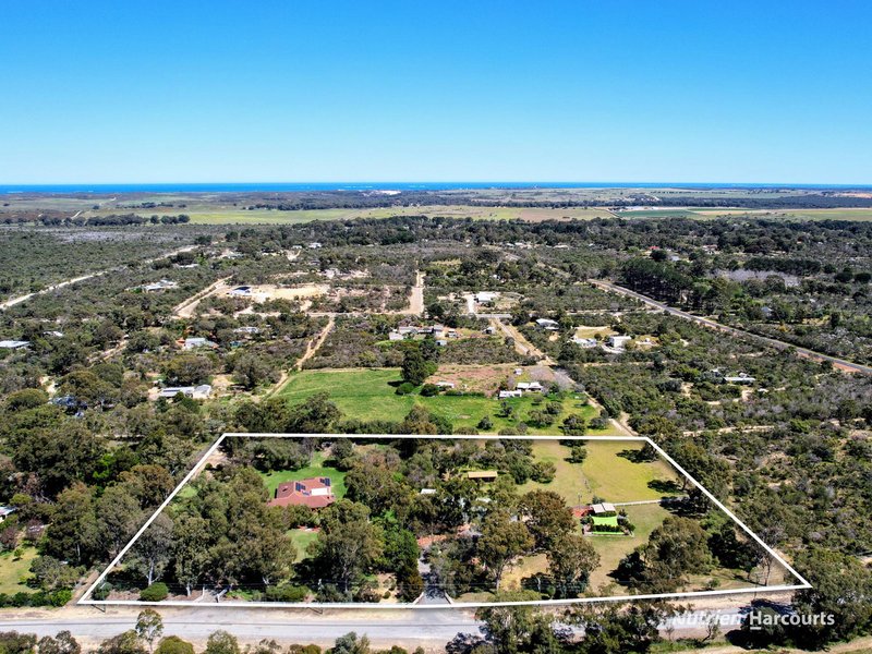 Photo - 38 St Andrews Court, Woodridge WA 6041 - Image 3