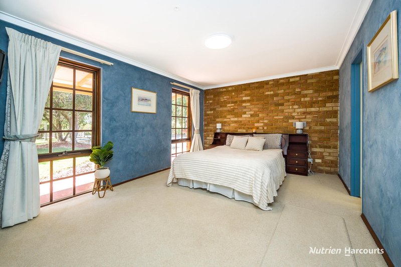 Photo - 38 St Andrews Court, Woodridge WA 6041 - Image 14