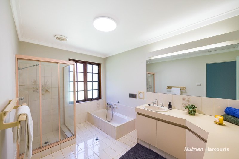 Photo - 38 St Andrews Court, Woodridge WA 6041 - Image 18