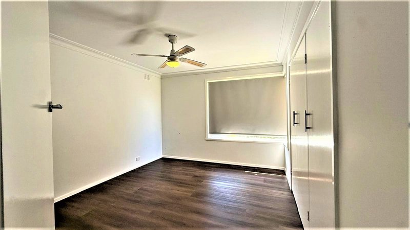 Photo - 38 St John'S Avenue, Springvale VIC 3171 - Image 8